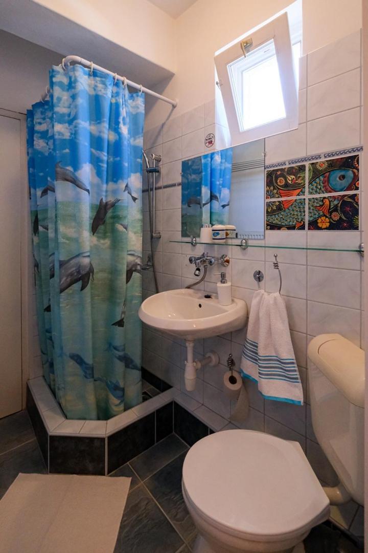 4 Evszak Apartman Gyula Buitenkant foto